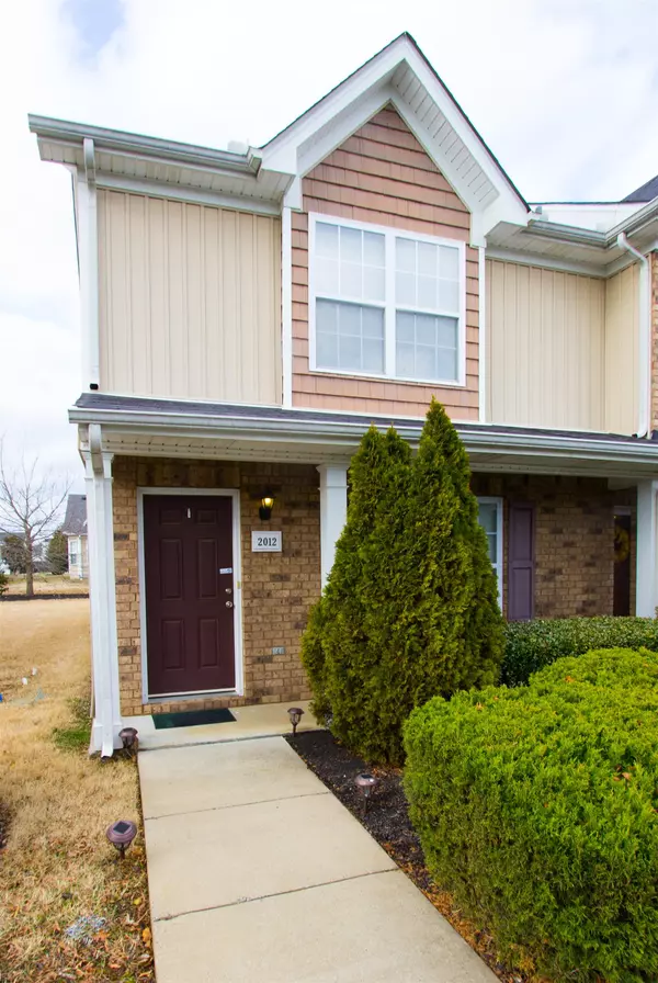 2012 Victory Gallop Ln, Murfreesboro, TN 37128