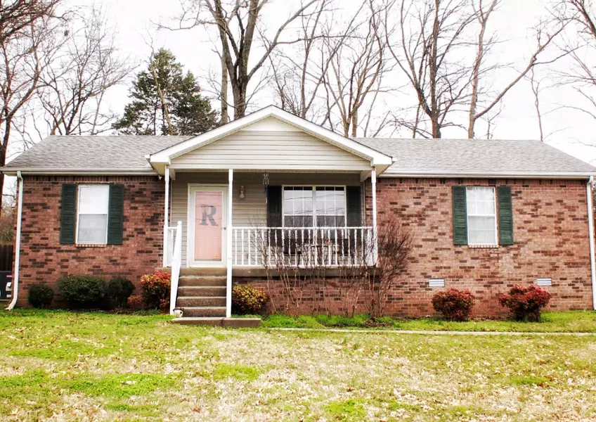 904 Libby Ln, Hermitage, TN 37076