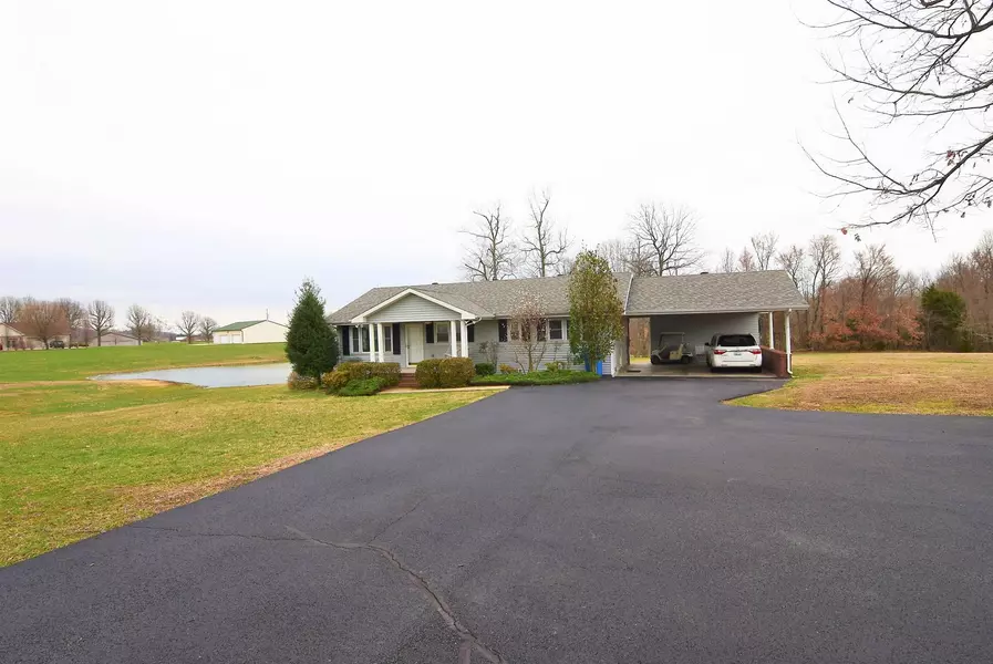 8830 Greenville Road, Hopkinsville, KY 42240