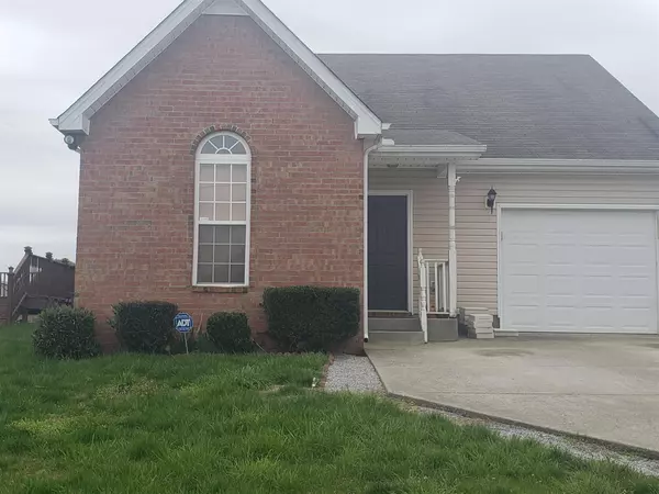 1409 E Nir Shreibman Blvd, La Vergne, TN 37086