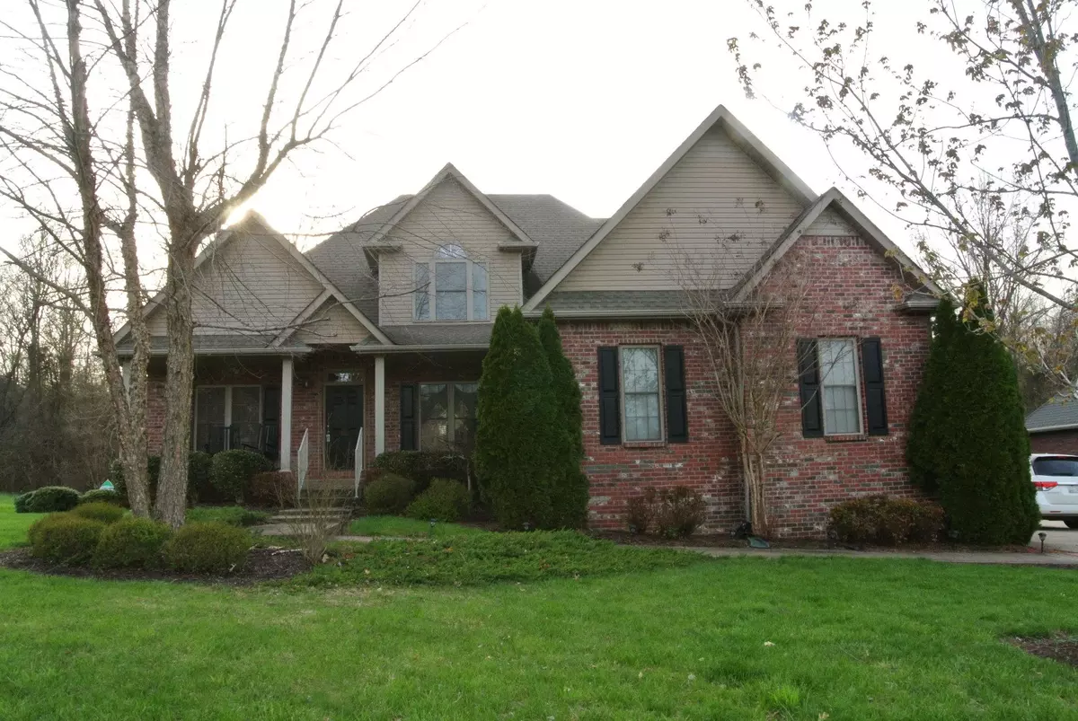 Clarksville, TN 37043,982 SOUTH RIDGE TRAIL