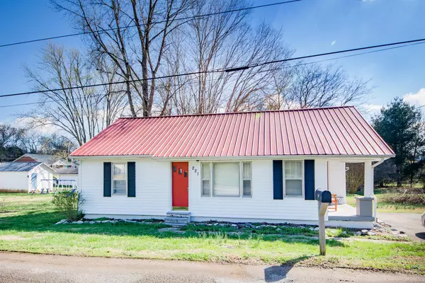 221 Cedar Ave, Watertown, TN 37184