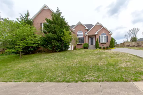 Hendersonville, TN 37075,111 Cedar Ridge Ln