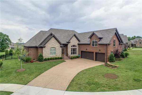 104 Clarendon Pl, Hendersonville, TN 37075