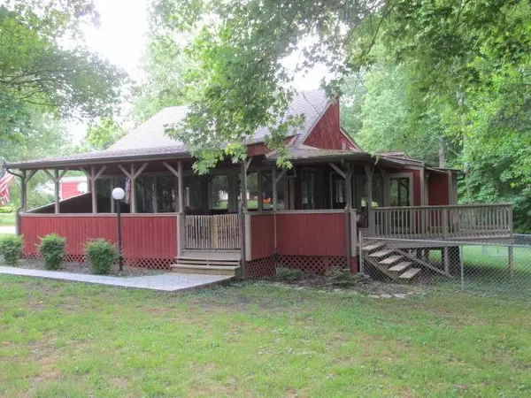 3248 Riley Creek Rd, Normandy, TN 37360