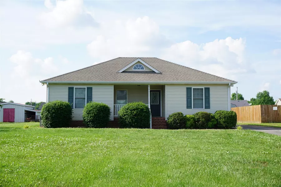 624 Portland Blvd, Portland, TN 37148