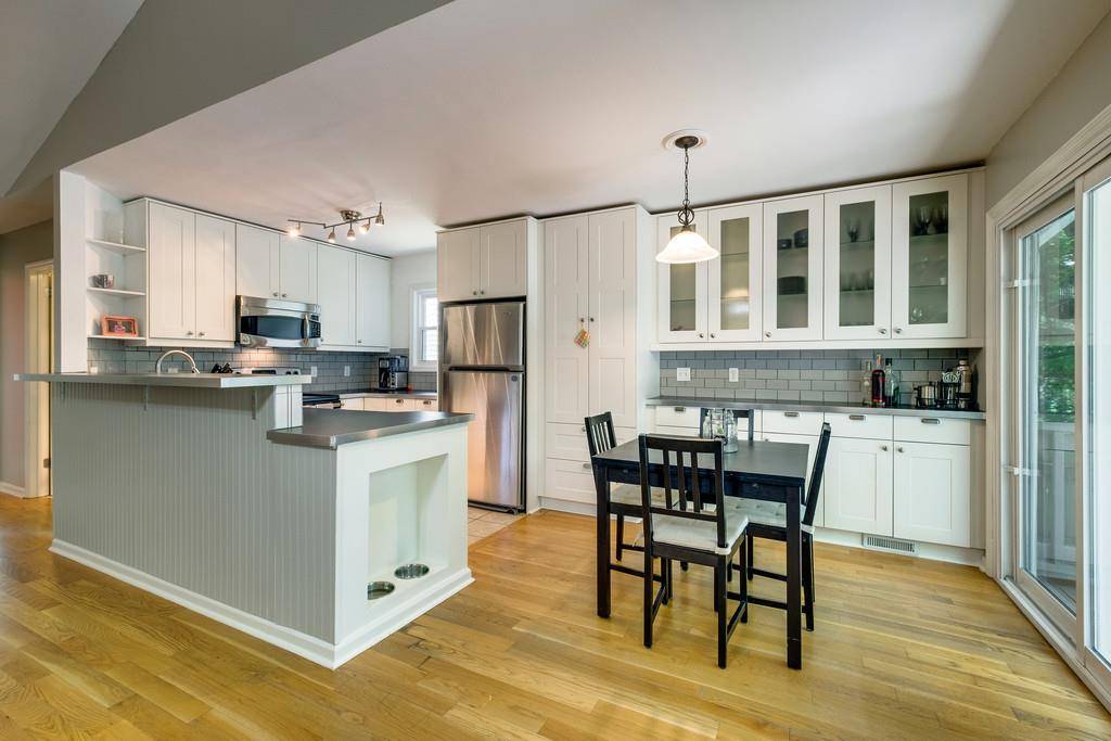 5037 English Village Dr, Nashville, TN 37211