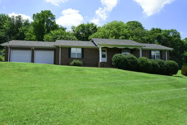 730 Valewood Dr, Lewisburg, TN 37091