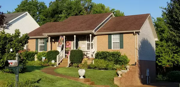 347 Dorr Dr, Goodlettsville, TN 37072