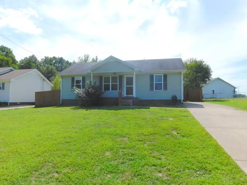 1529 Hugh Hunter Rd, Oak Grove, KY 42262