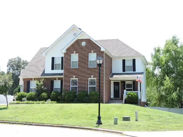 729 Forrest Cove Ct, Clarksville, TN 37040