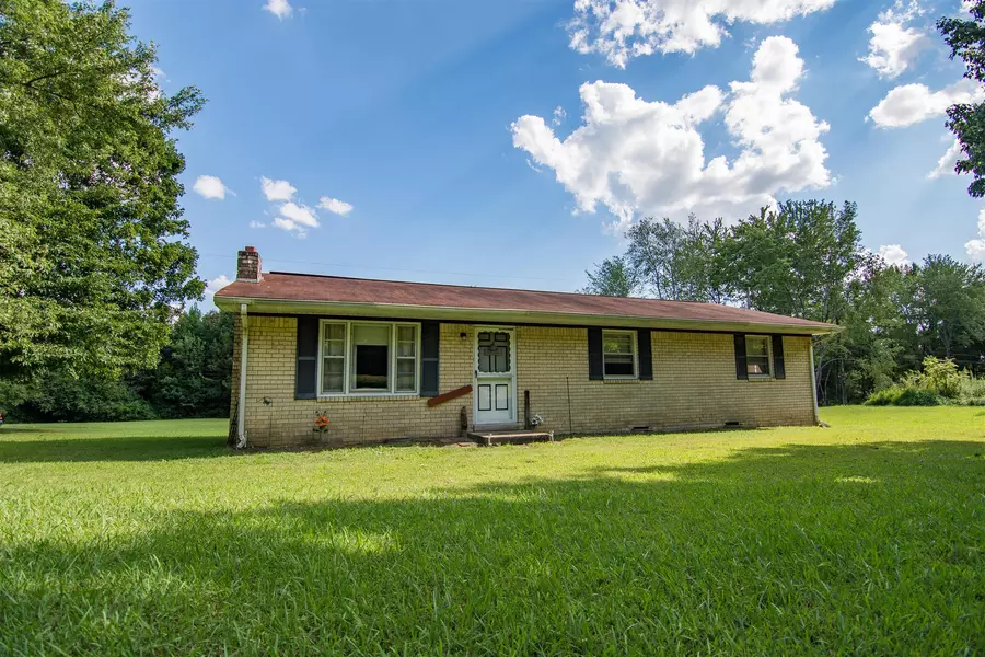 245 Telegraph St, Tennessee Ridge, TN 37178