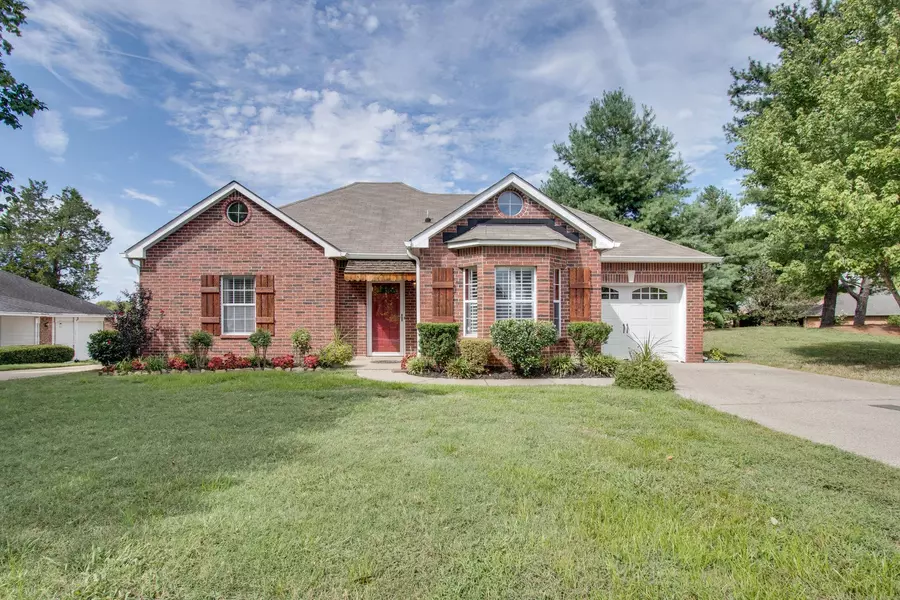 301 S Cameron Ct, Hermitage, TN 37076