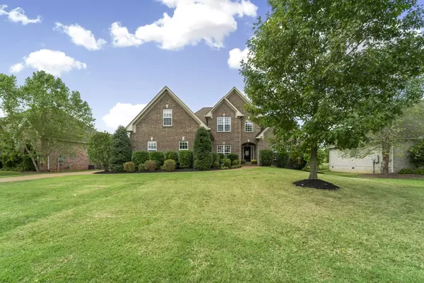 5012 Paddy Trace, Spring Hill, TN 37174