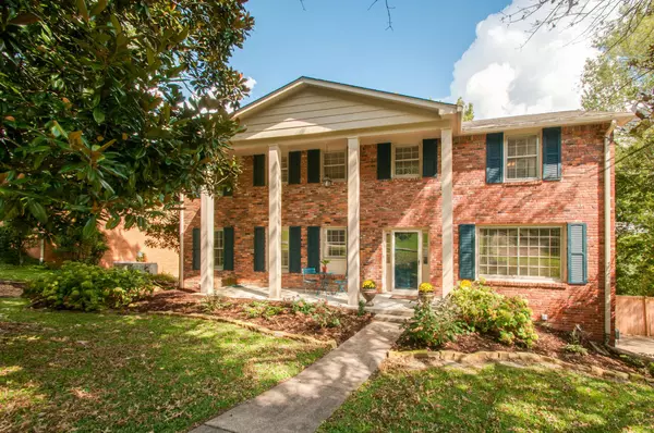 6828 Alto Vista Dr, Nashville, TN 37205