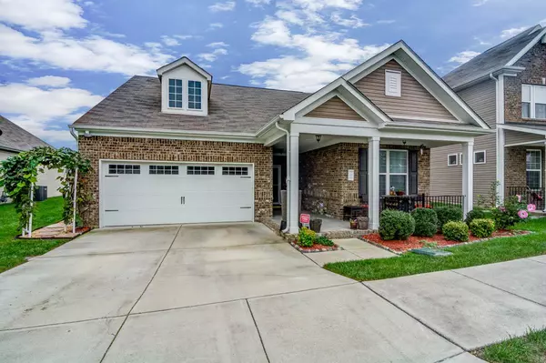 2149 River Overlook Dr, Hermitage, TN 37076