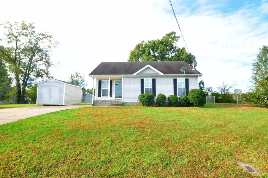 954 Winesap Rd, Clarksville, TN 37040