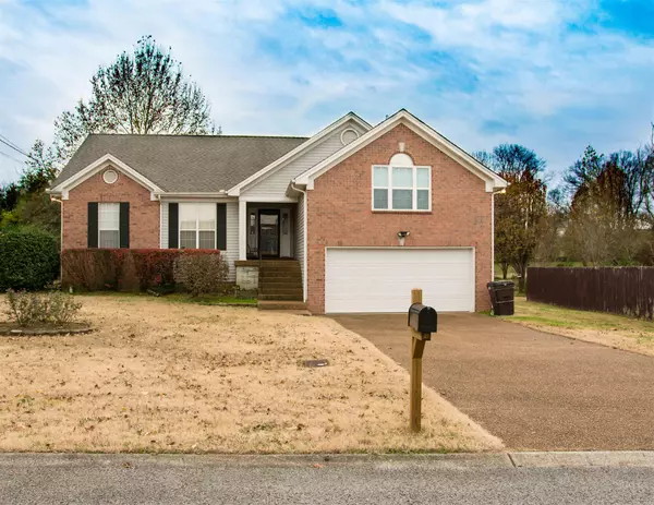 1412 Joe Pyron Dr, Madison, TN 37115