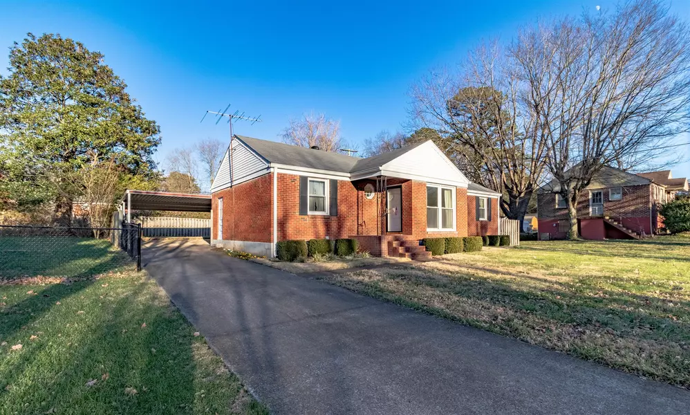 1729 Merritt Dr, Clarksville, TN 37043