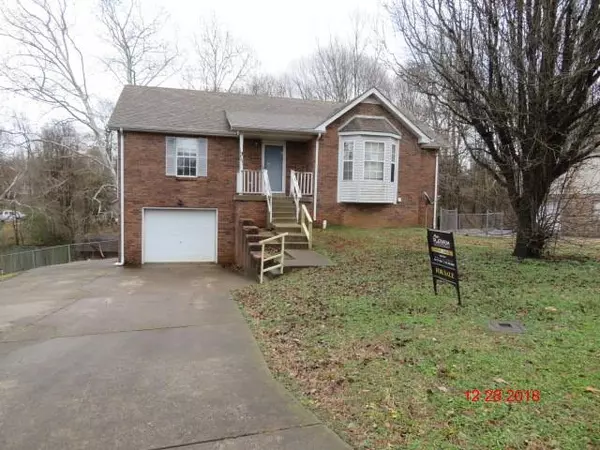 568 Somerset Ln, Clarksville, TN 37042