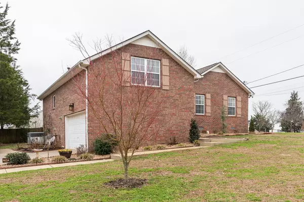 200 Buttonwood Dr, Smyrna, TN 37167