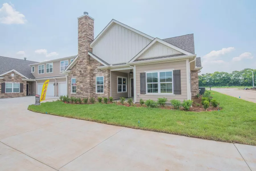 2252 Stonecenter Lane, Murfreesboro, TN 37128