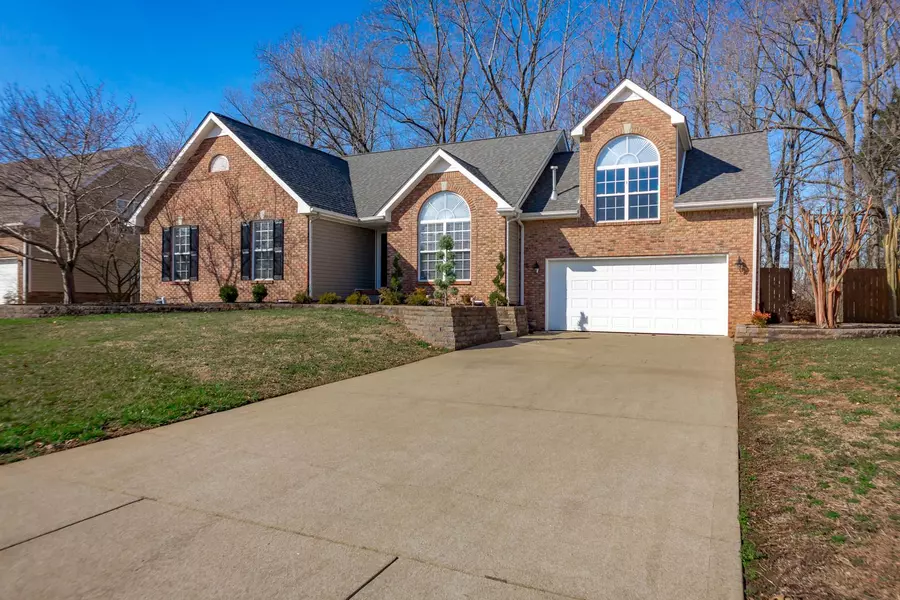 3301 Sunny Slope Dr, Clarksville, TN 37043