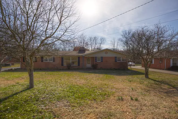 124 Oaks Dr, Gallatin, TN 37066