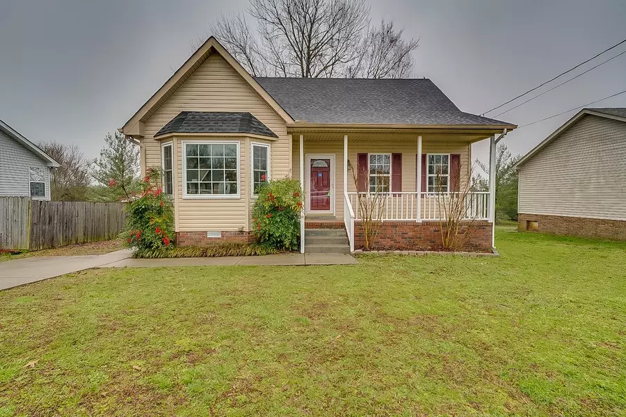 1019 Heydel Cir, Lebanon, TN 37087