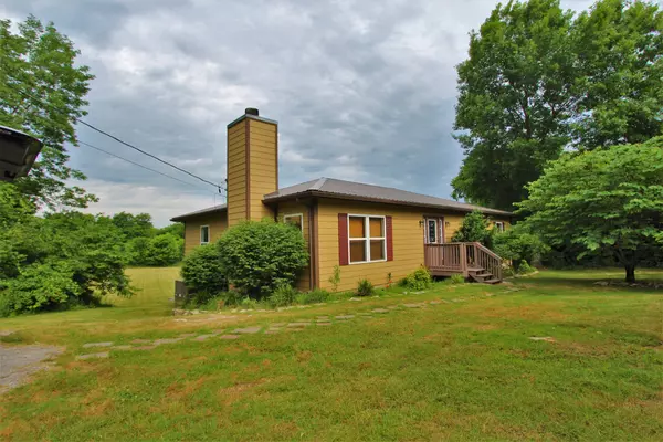 31 Colby Ln, Gordonsville, TN 38563