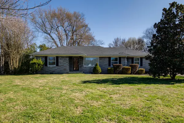 2900 Lyncrest Drive, Nashville, TN 37214