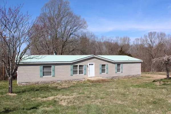 172 Gettysburg Ln, Lafayette, TN 37083