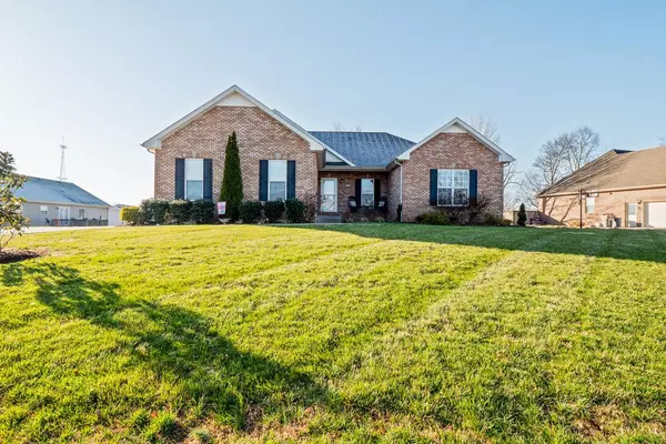 477 Dixie Ln, Pleasant View, TN 37146