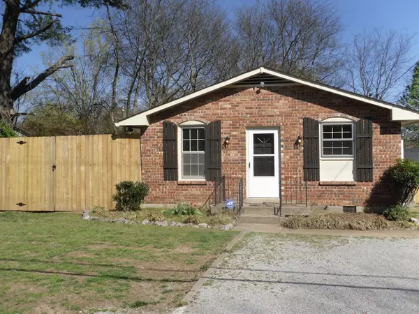 266 Old Shackle Island Rd,  Hendersonville,  TN 37075