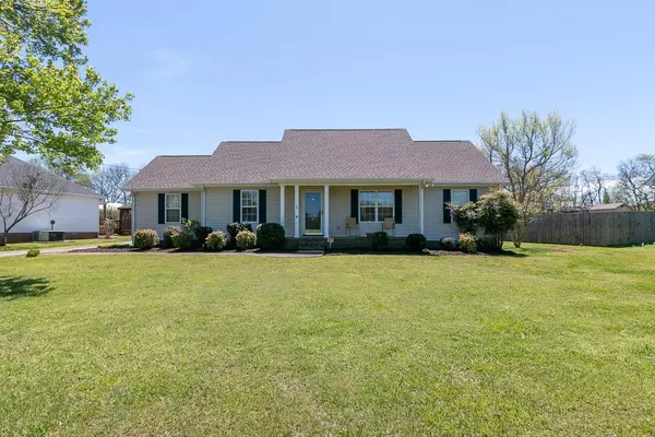 132 Clearidge Dr, Rockvale, TN 37153