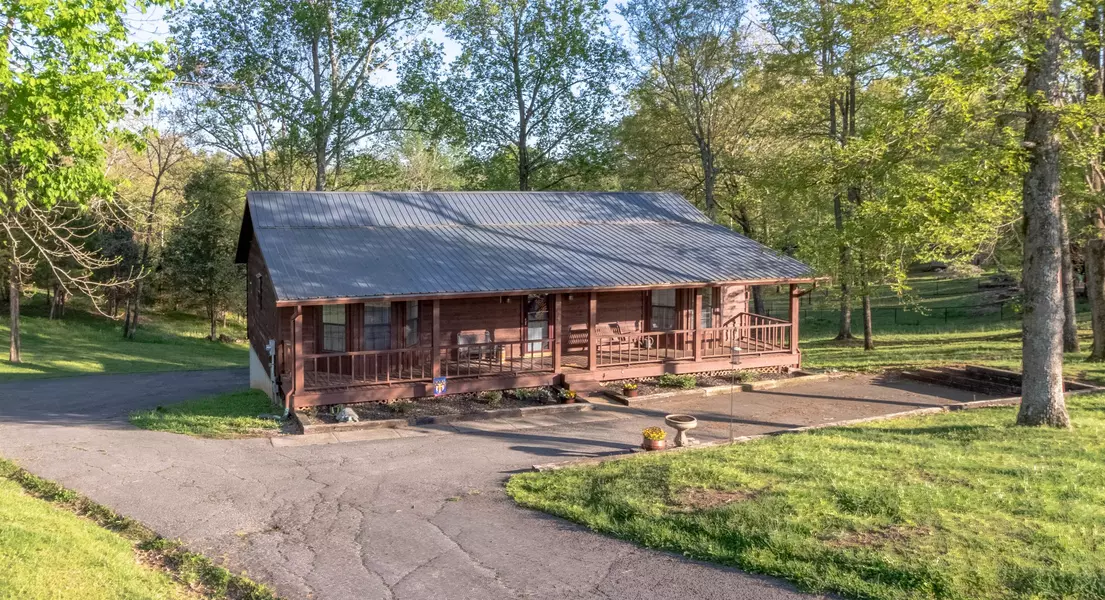 2426 Toler Rd, Woodlawn, TN 37191