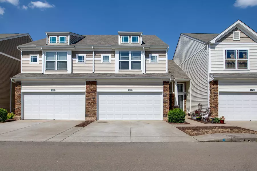 1073 Somerset Springs Dr, Spring Hill, TN 37174