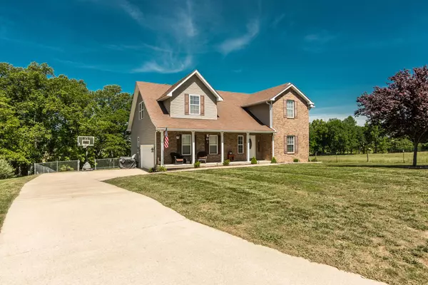 1008 LARKSPUR MEADOWS LN, Portland, TN 37148