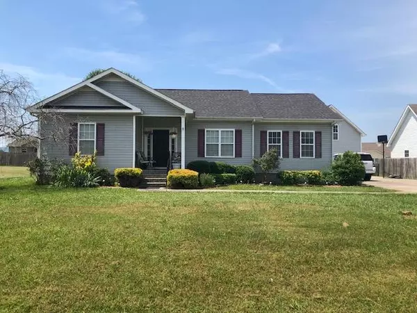 154 Strawberry Dr, Winchester, TN 37398