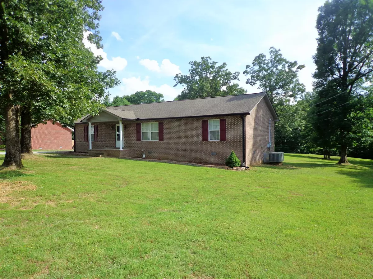 New Johnsonville, TN 37134,448 River Oaks Dr