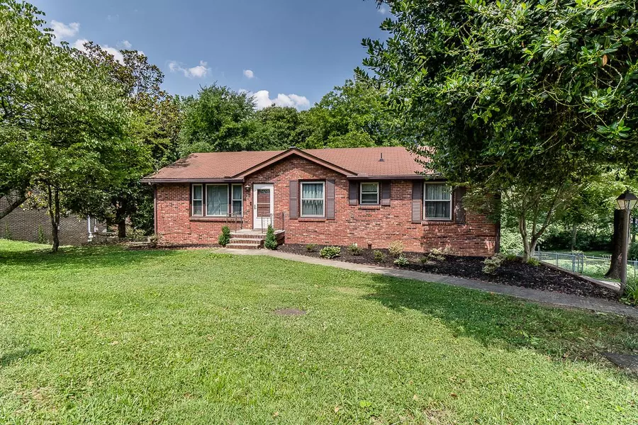 307 Matterhorn Dr, Old Hickory, TN 37138