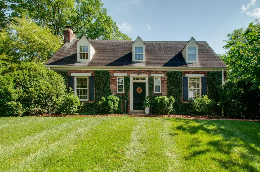 5 Carriage Hill, Nashville, TN 37205