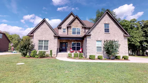 1410 Sweetspire Dr, Murfreesboro, TN 37128