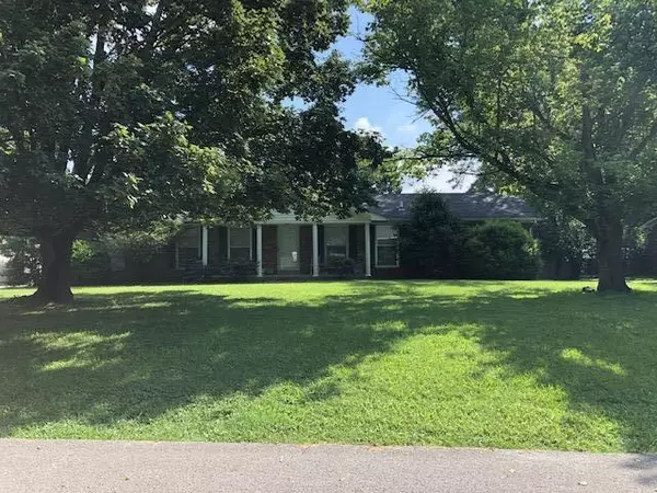 308 Pilkinton Dr,  Lawrenceburg,  TN 38464