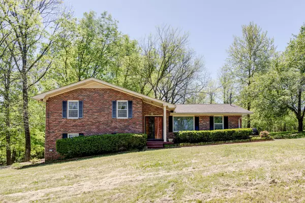 4245 Pamela Drive, Columbia, TN 38401