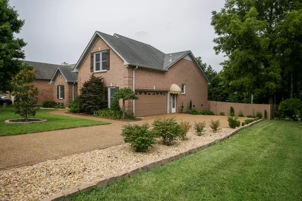 Hendersonville, TN 37075,121 Stonehollow Way