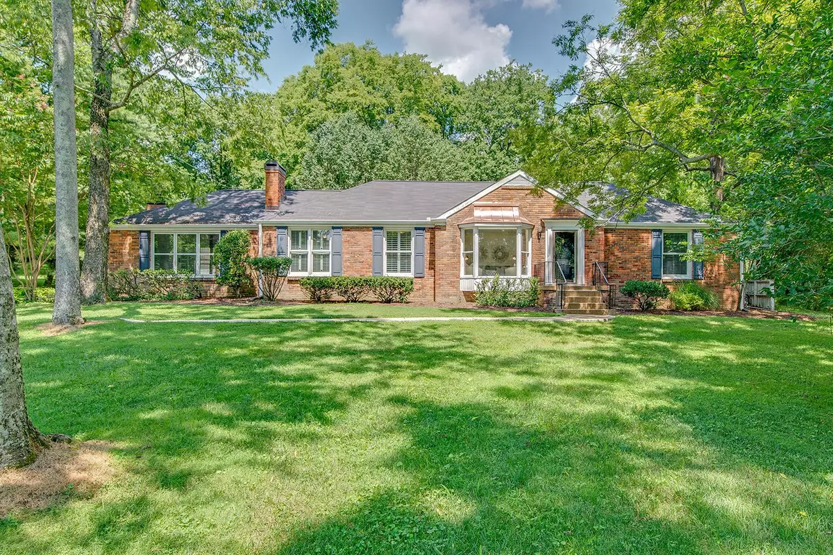 Nashville, TN 37205,313 Jocelyn Hollow Cir