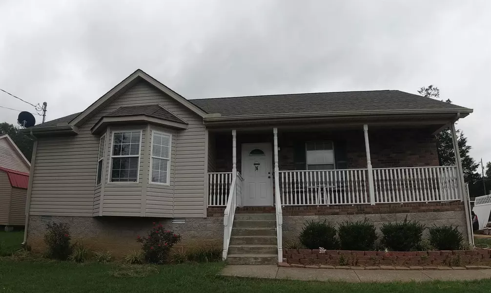 2044 Abingdon Dr, La Vergne, TN 37086