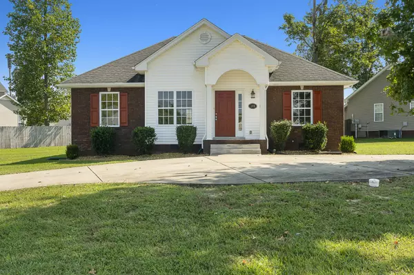 203 Clydesdale Ln, Springfield, TN 37172