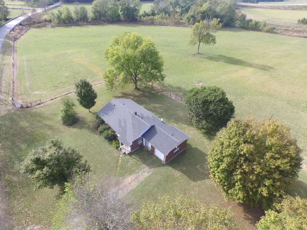 Dickson, TN 37055,570 Piney Rd W